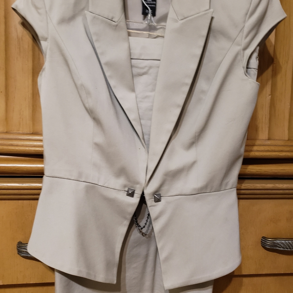 New York & Comp Two Piece Suit